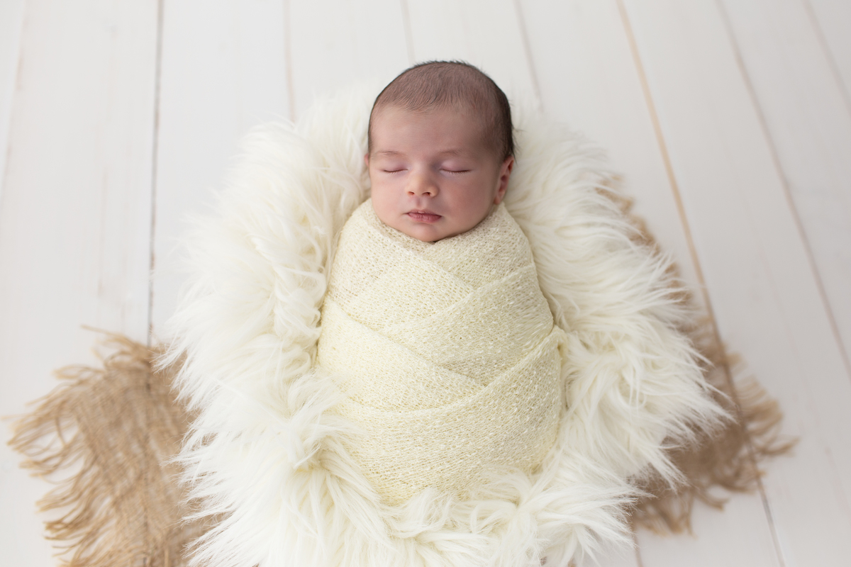 fotografia de recem nascido Newborn em funchal ilha da madeira estúdio valquiria abreu