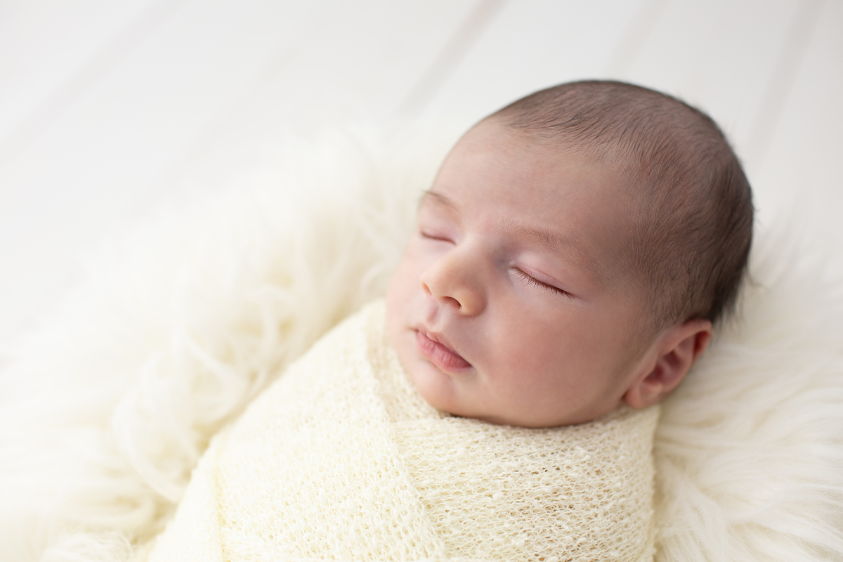 fotografia de recem nascido Newborn em funchal ilha da madeira estúdio valquiria abreu