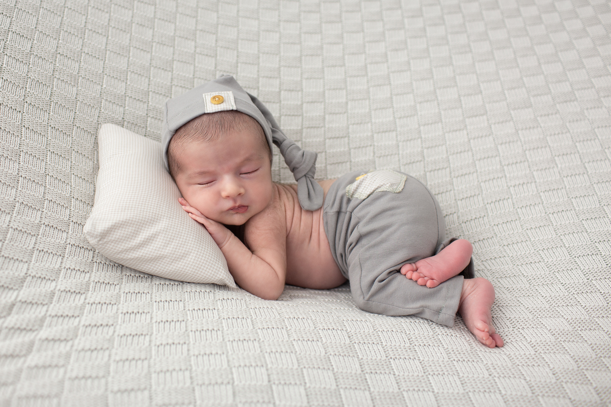 fotografia de recem nascido Newborn em funchal ilha da madeira estúdio valquiria abreu