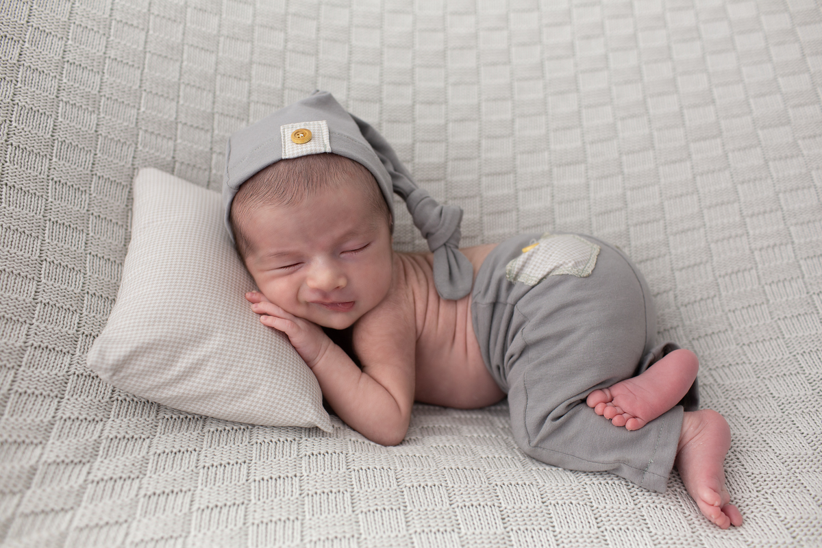 fotografia de recem nascido Newborn em funchal ilha da madeira estúdio valquiria abreu