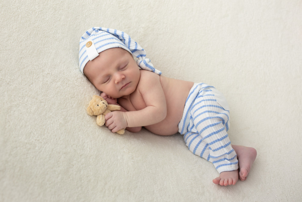 fotografia de recem nascido Newborn em funchal ilha da madeira estúdio valquiria abreu