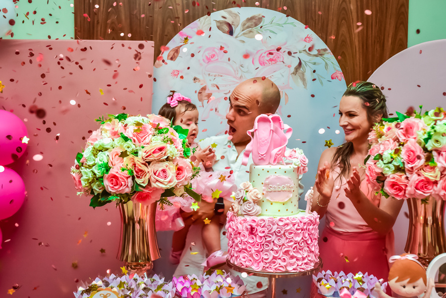 o parabens da aniversariante no sua festa de aniversário infantil