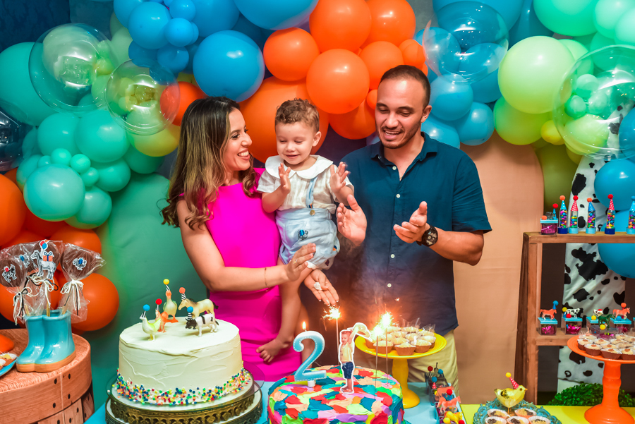 foto dos parabens na festa do aniversario do pedro