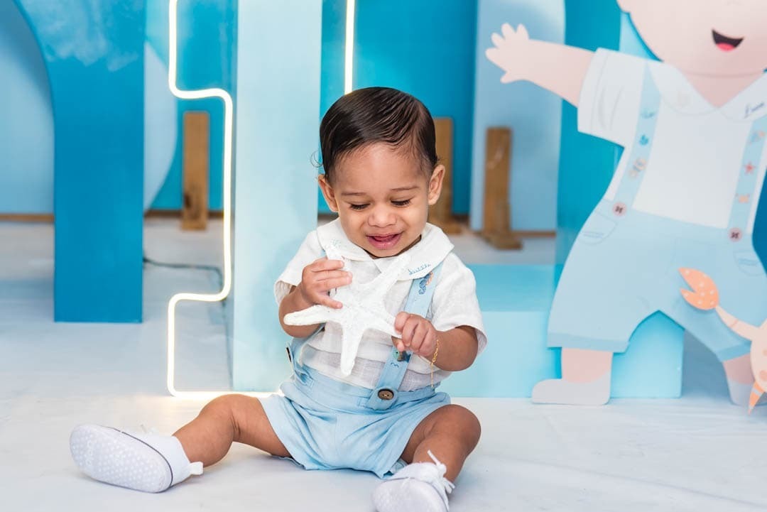 Aniversário-infantil-em-Salvador:-Lucca-diverte-se-no-fundo-do-