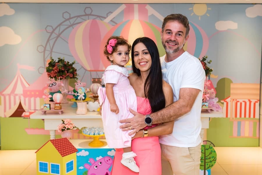 Pais-festejam-o-2º-aniversário-da-Eduarda