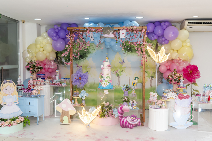 Painel-do-aniversário-infantil-da-Maria