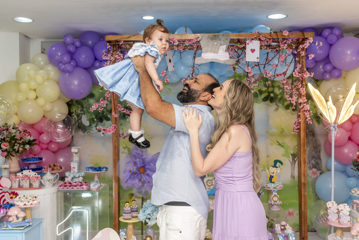 Foto-Pipoca-Doce-Fotos-dos-pais-brincando-com-aniversáriante