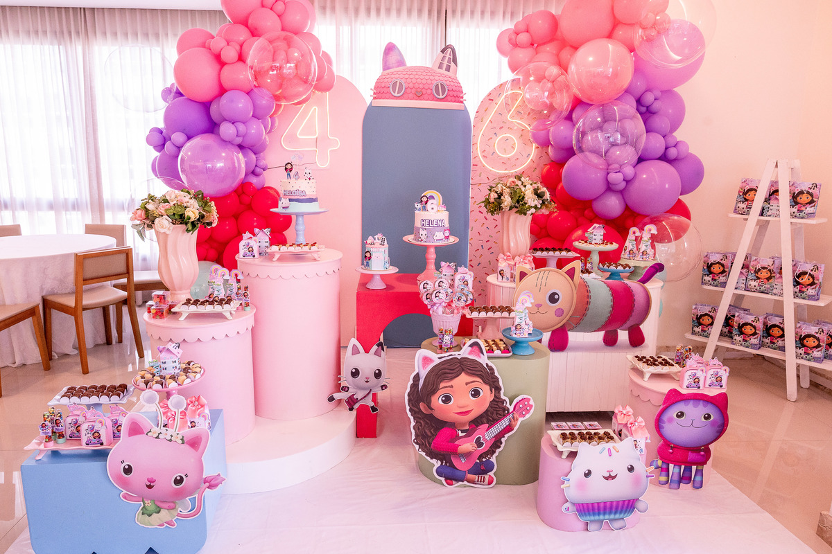 Vista geral da decoração da festa 