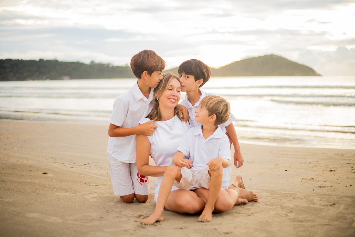 ensaio família na  praia pinheira palhoça 