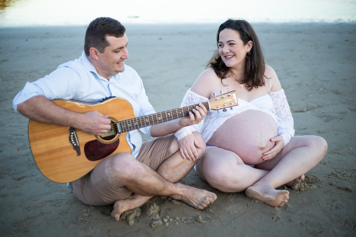 ensaio de gestante Praia Guarda do Embaú