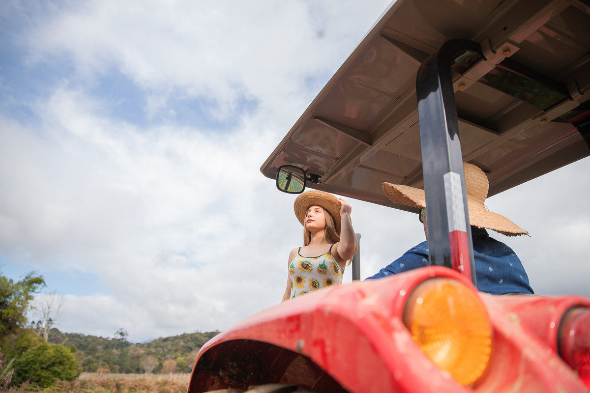 ensaio de casal com trator