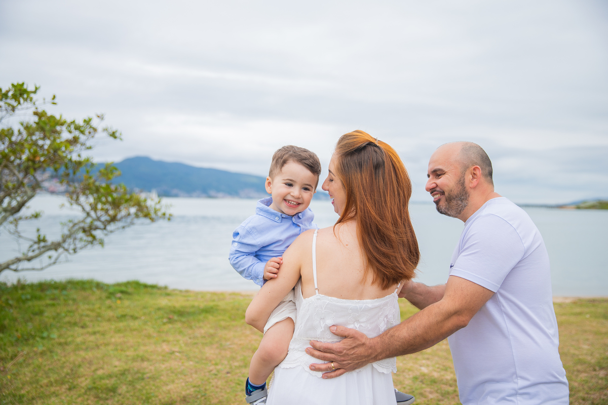 ensaio de família na praia