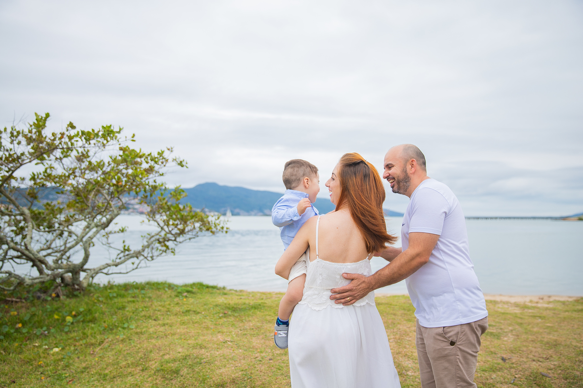 ensaio de família na praia