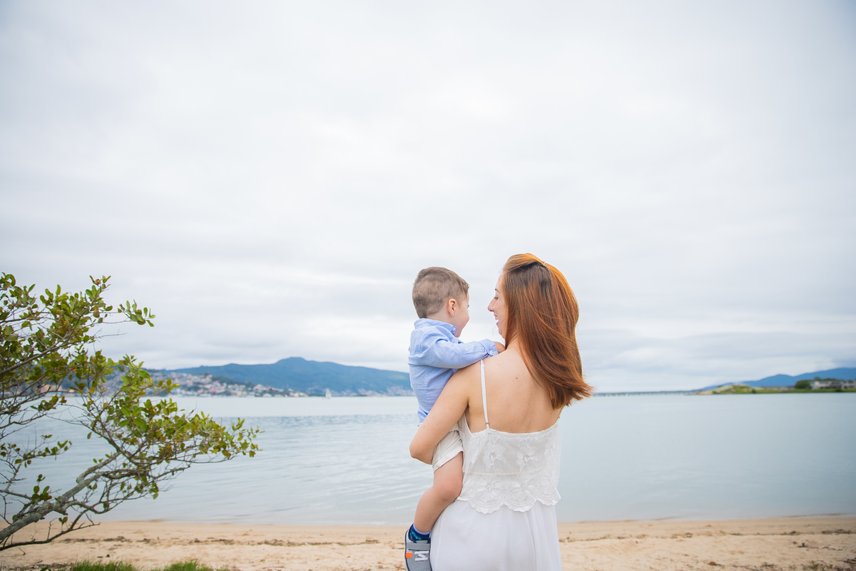 ensaio de família na praia