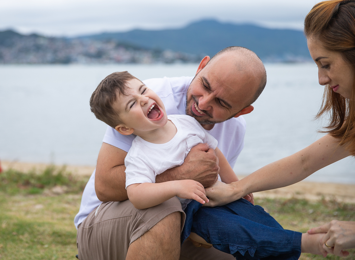 ensaio de família na praia