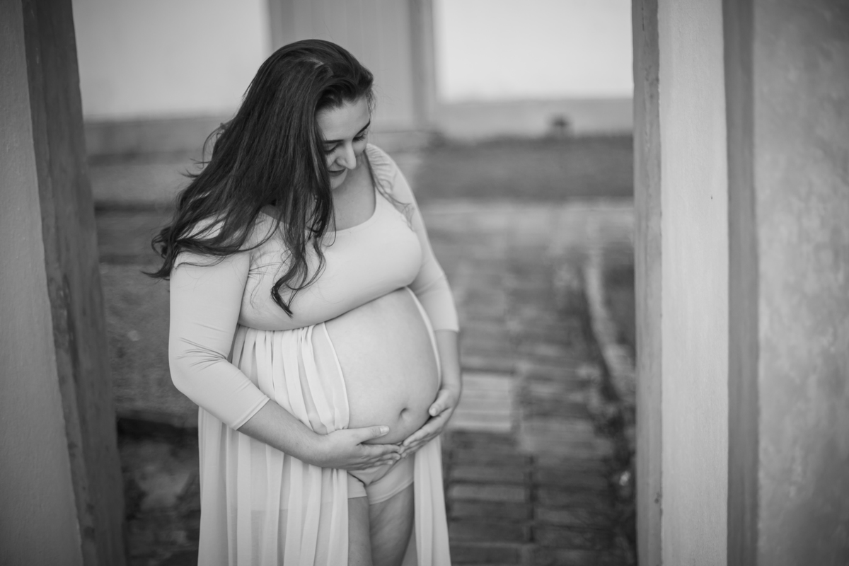 ensaio gestante na praia em Florianópolis 