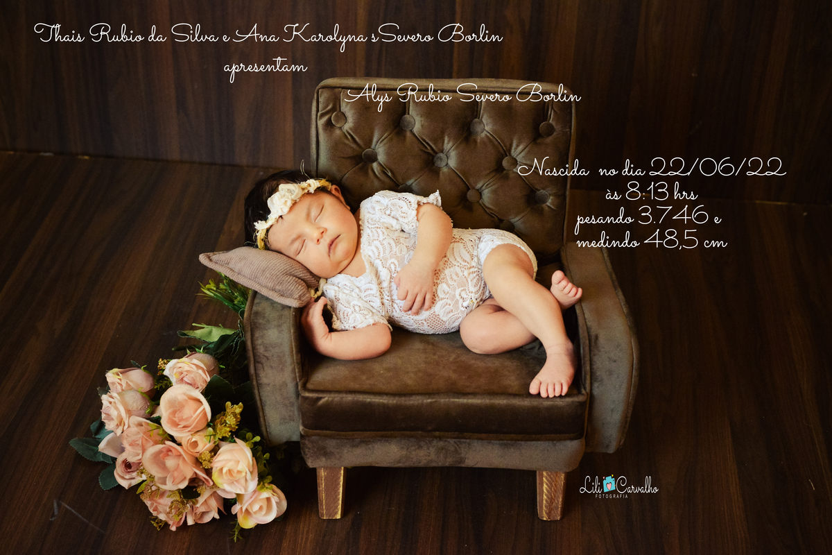 ensaio fotografico newborn feito em estudio em Maringá, recem nascida  nascimento