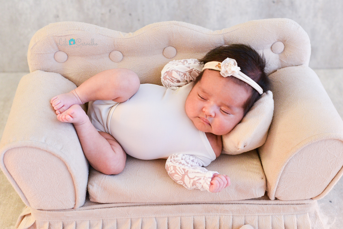 fotografia de bebê no ensaio newborn, estudio,  fofa