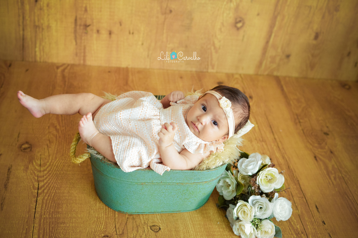 fotografia infantil em estudio em Maringá pose