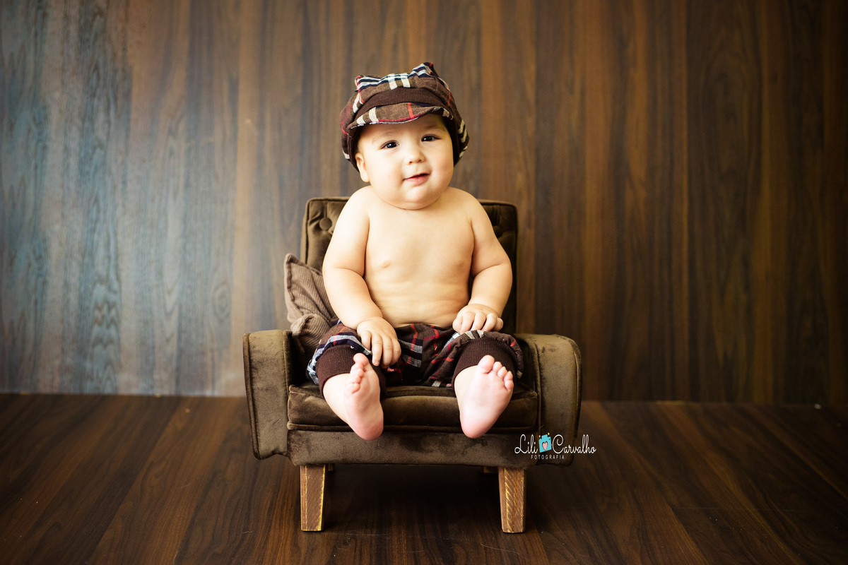 ensaio fotografico em Maringá,  sentado no sofá
