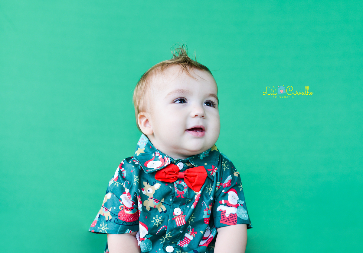 ensaio fotografico em estudio em Maringá olhando para cima