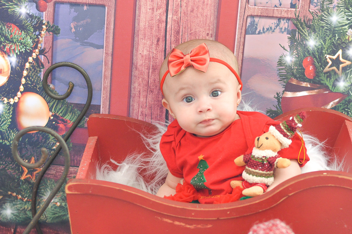 fotografia de natal em Maringá, no estúdio no treno