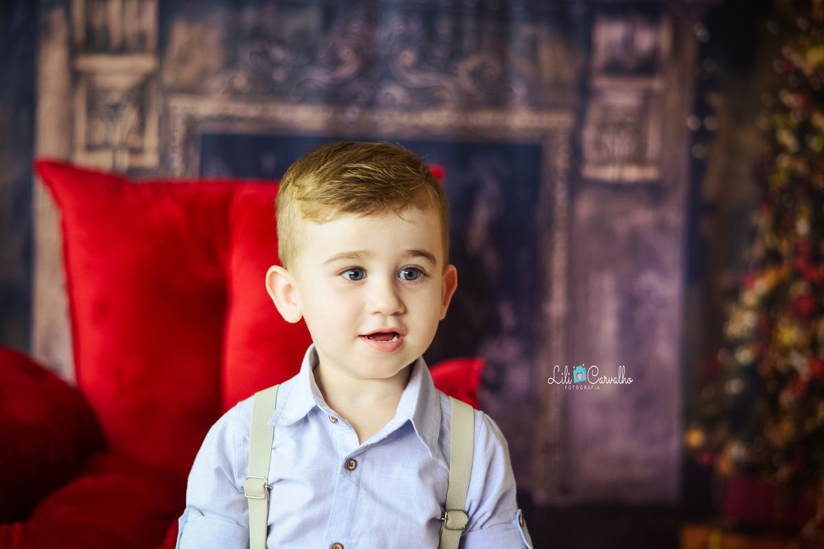 ensaio fotografico no estúdio em Maringá, olhando para lado