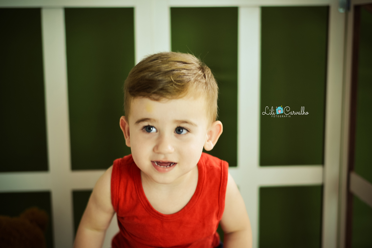 ensaio fotografico no estúdio em Maringá casinha verde