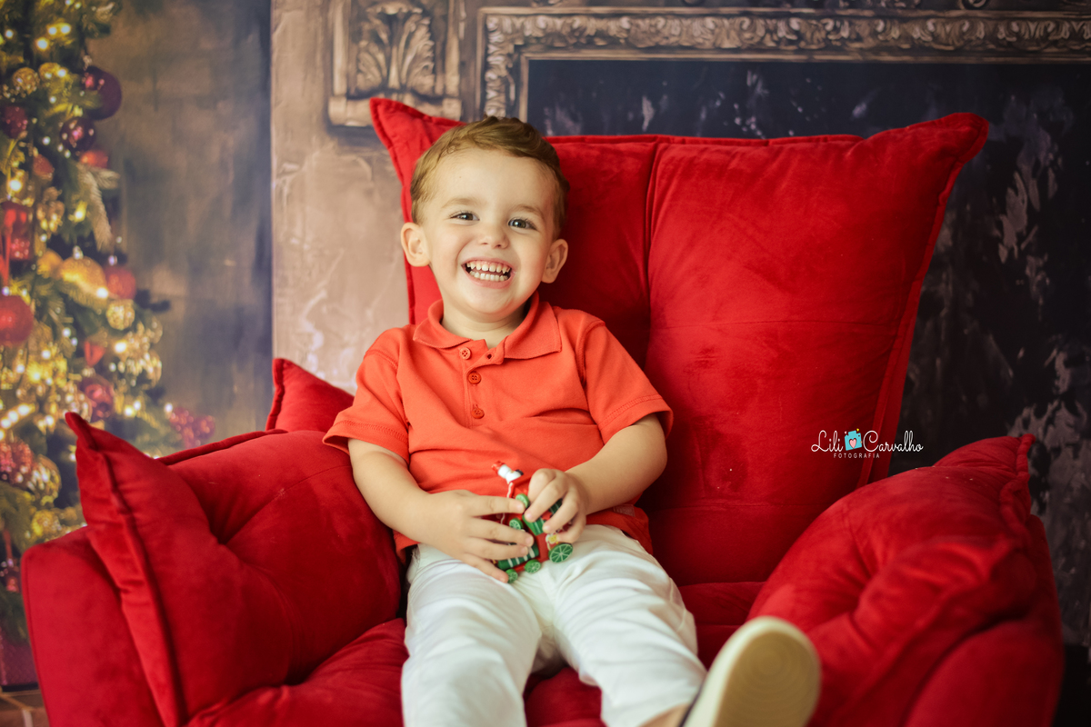 ensaio fotografico no estudio em Maringá, gargalhada linda 