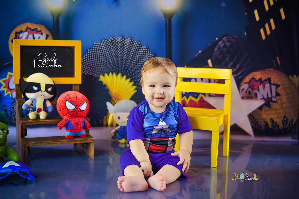 ensaio fotografico de menino, tema heroi