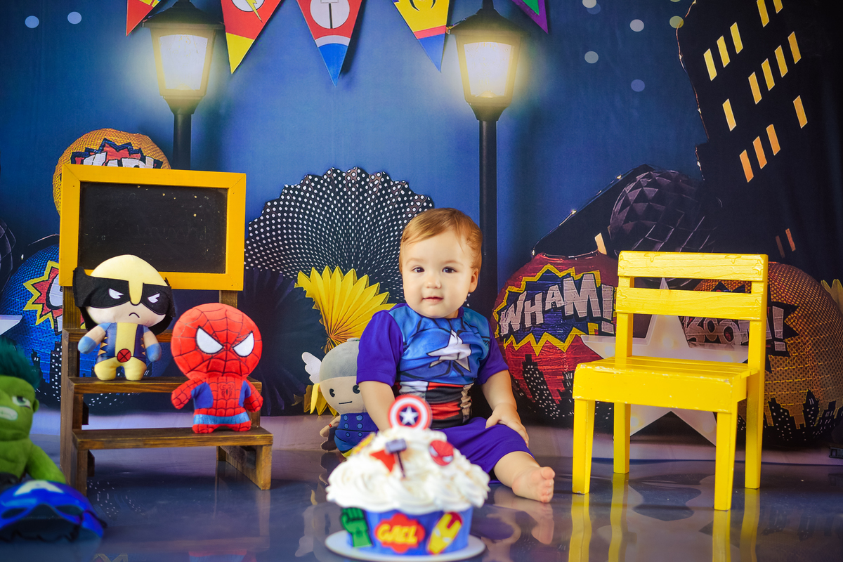 ensaio fotografico de menino, tema heroi maringá