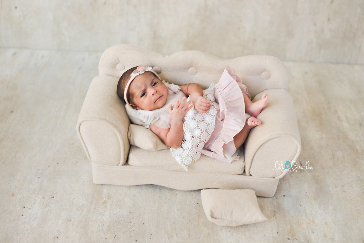 ensaio fotografico em Maringá, Paola deitada 