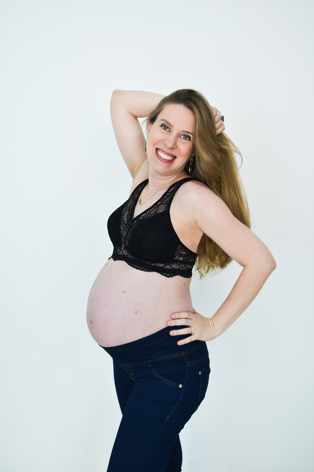 fotografia de gravida em estudio em maringa linda 