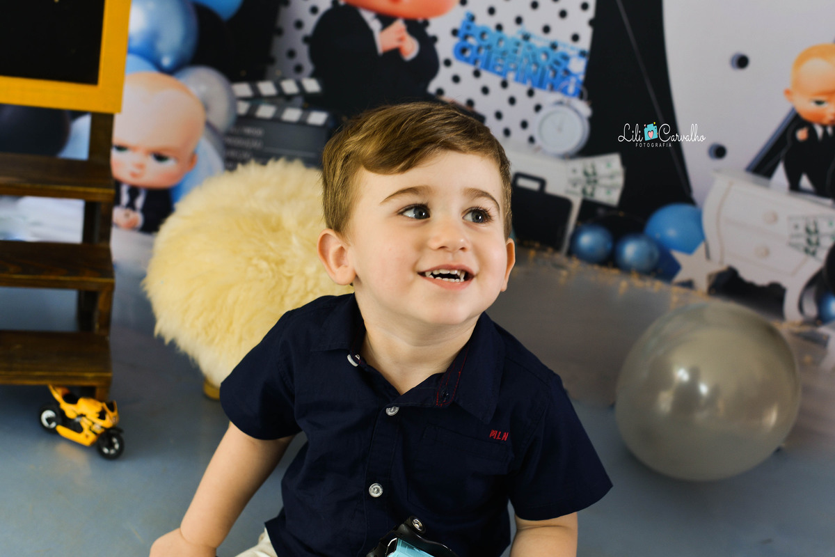 foto de menino, aniversario, tema poderoso chefinho, maringa estudio olhando para lado 