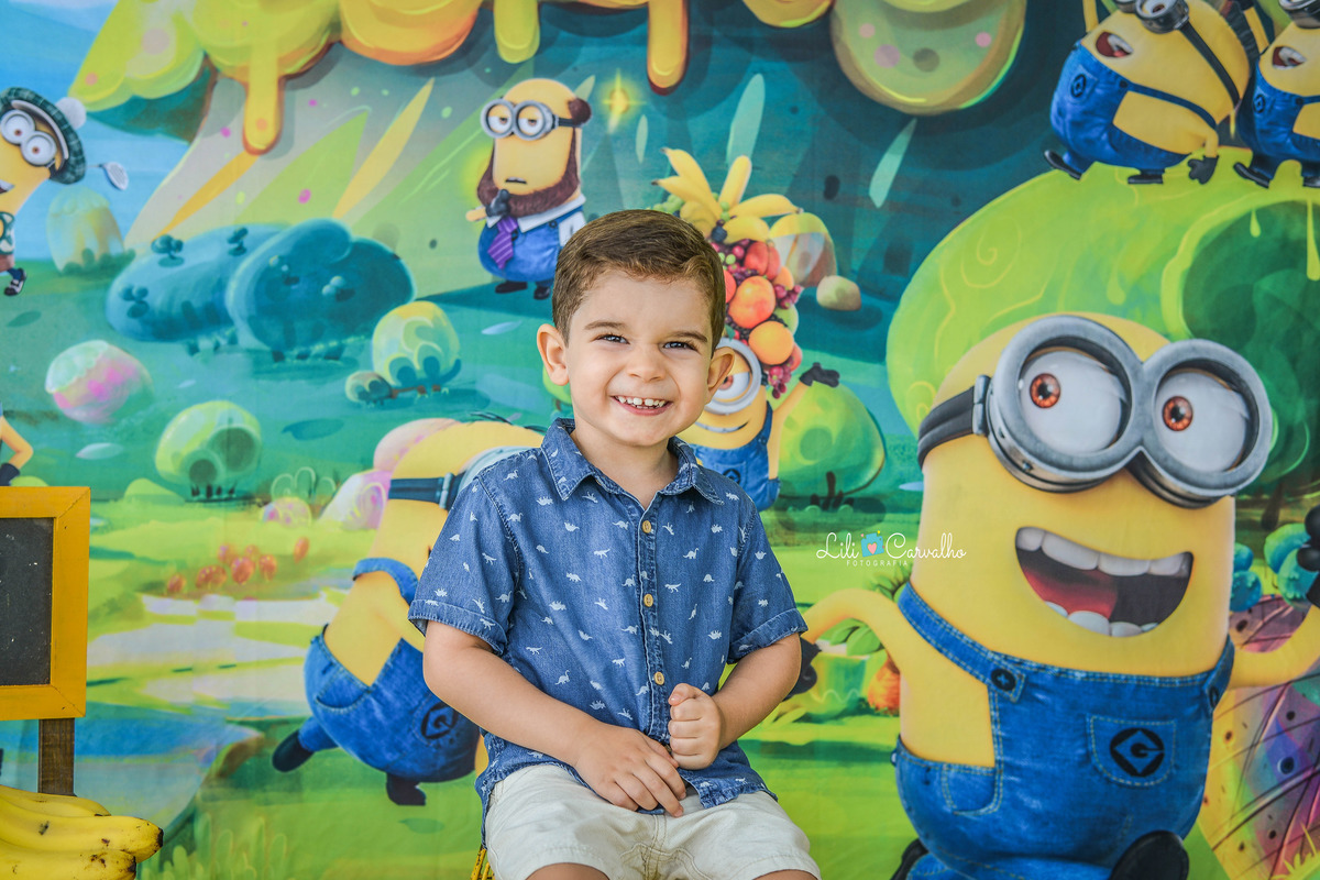 fotografia de aniversario em Maringá, sentado