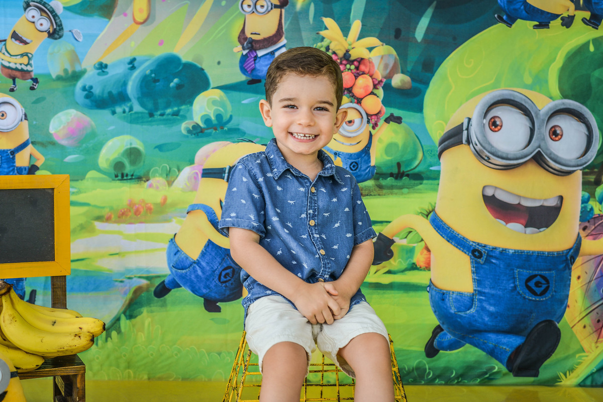 fotografia de aniversario em Maringá e sorrindo 