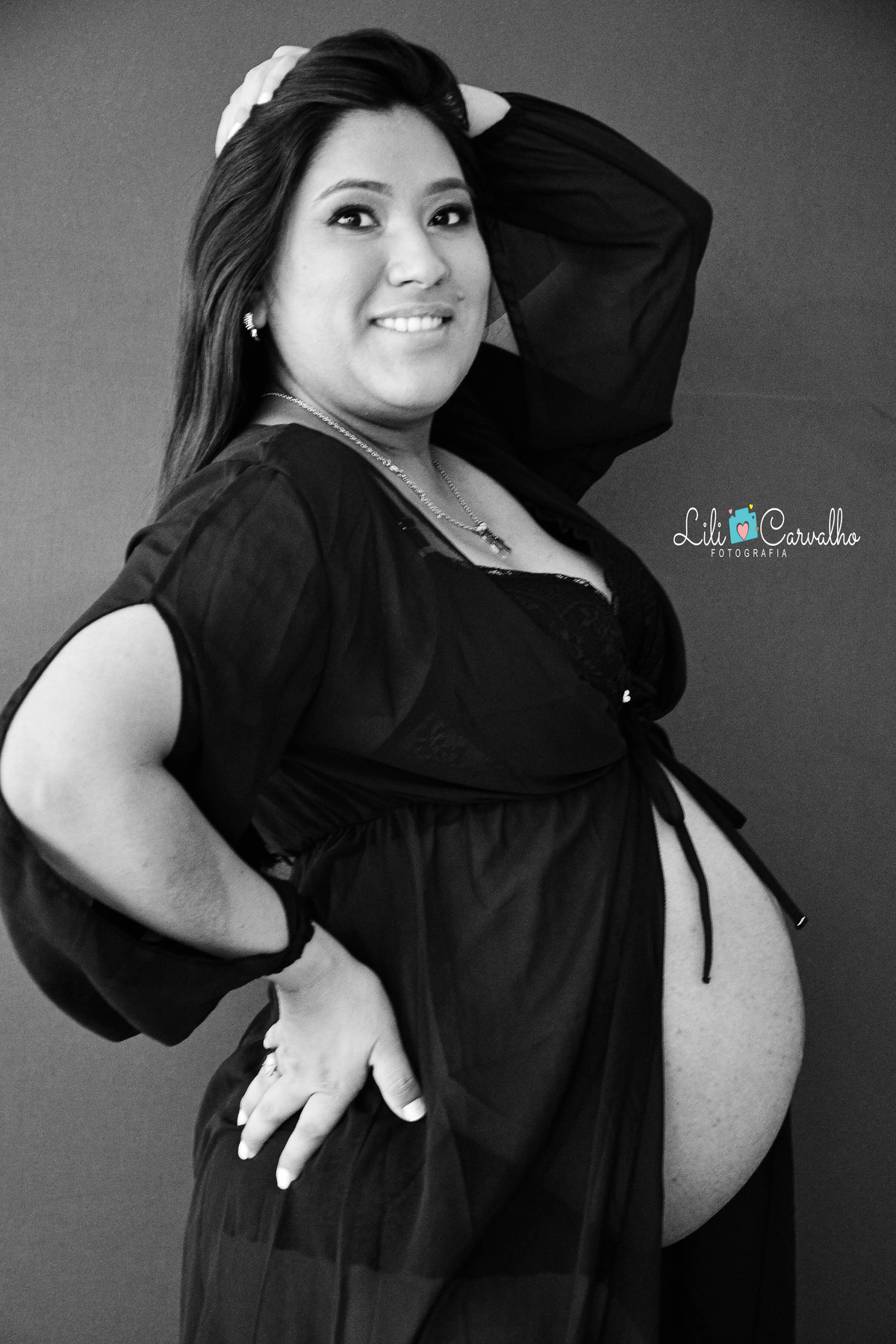 fotografia de gestante em Maringá no estudio 