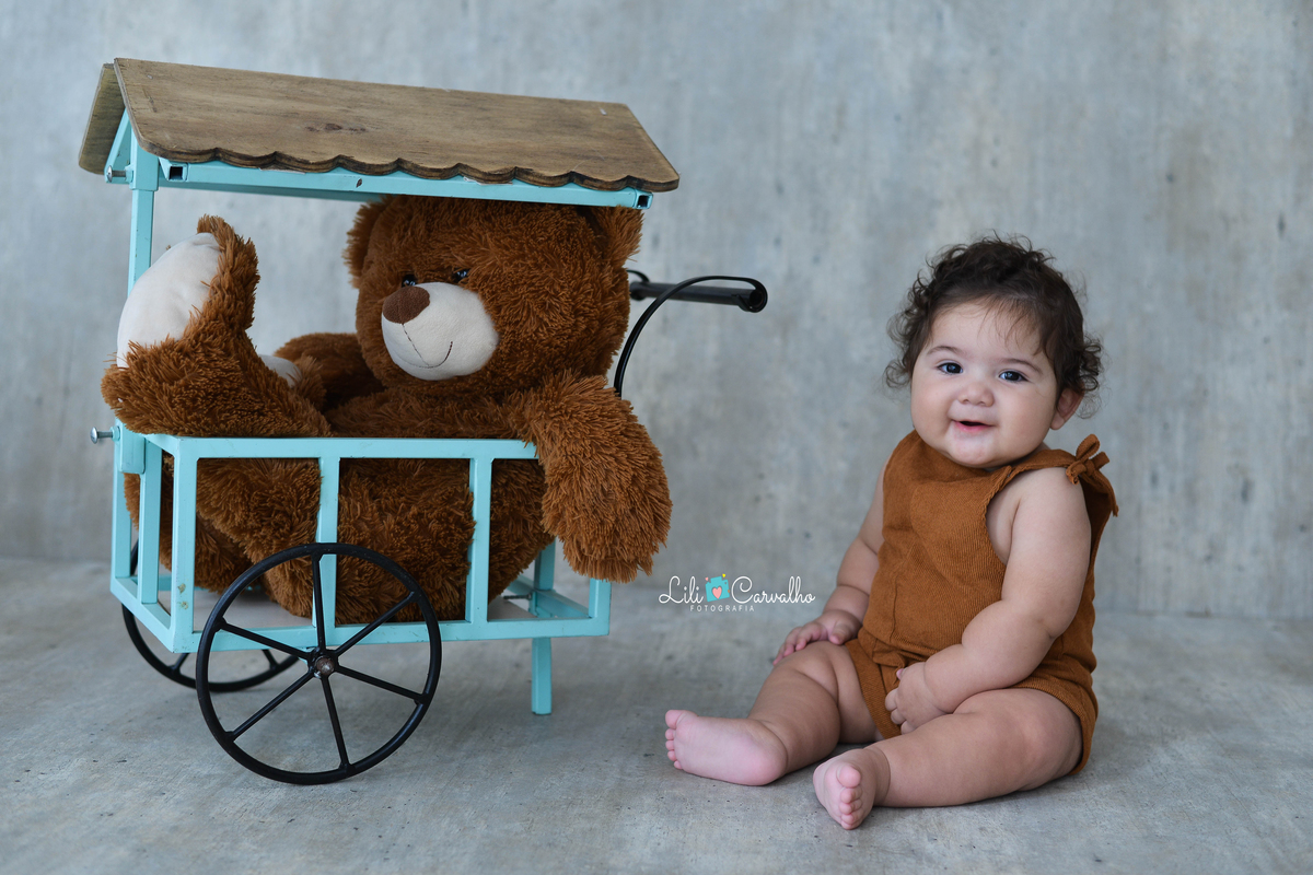 ensaio fotografico de bebê tema urso, bebe rindo