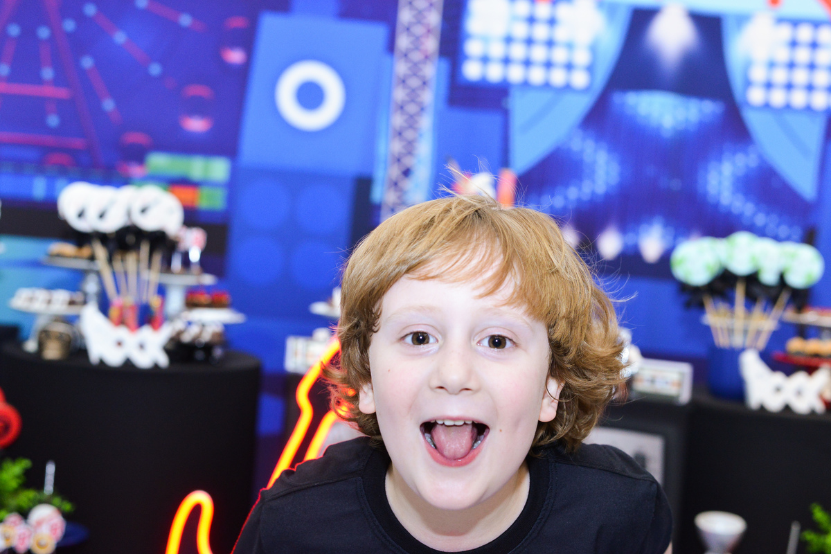 fotografia de aniversario infantil  se divertindo 