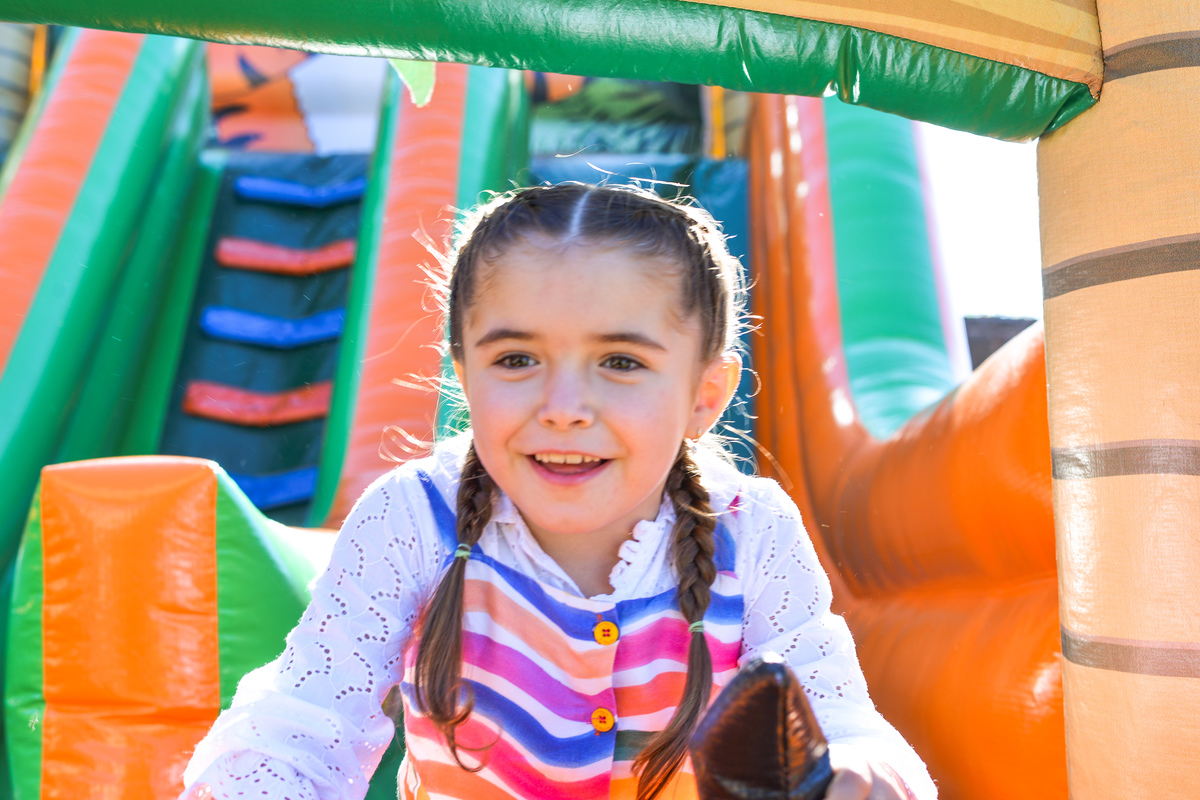 fotografia de aniversario infantil em Maringá menina de trança