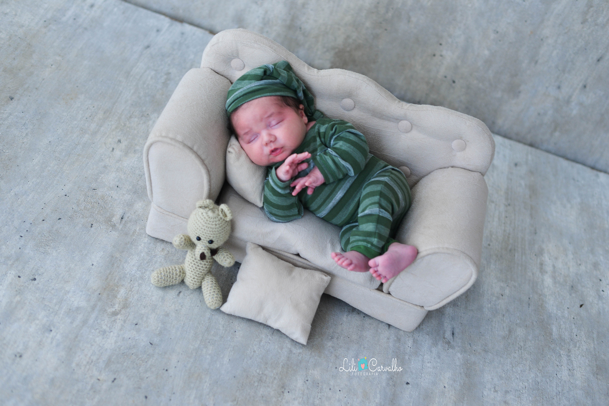 bebezinho fofo dormindo em Maringá  