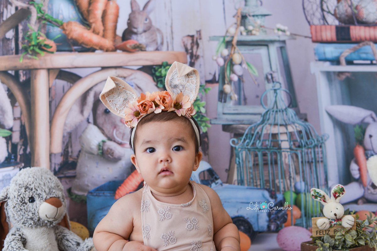 foto de bebe em maringa, tema pascoa, ensaio no estudio  clarinho