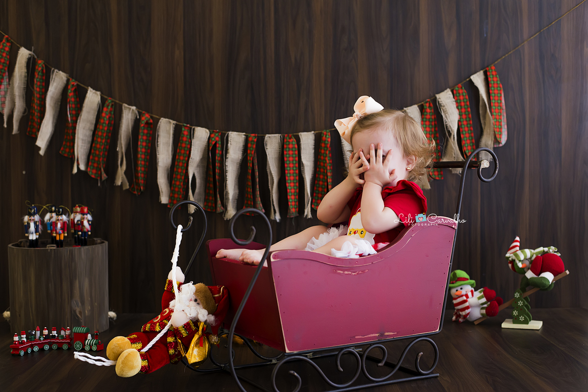 melhor fotografa maringa bebe escondendo rosto maringa 