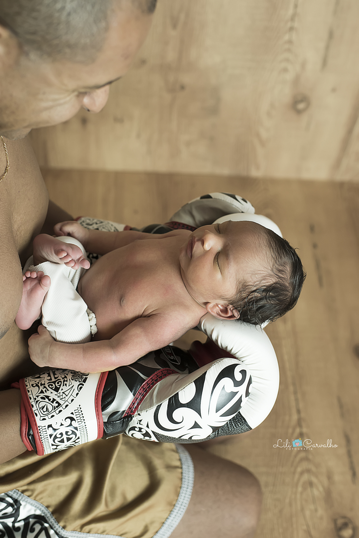 especialista em fotografia newborn maringa lili carvalho foto menino recem nascido foto bebe foto gestante maringa melhor fotografa de maringa familia foto ensaio de familia casais criancas acompanhamento de bebe 