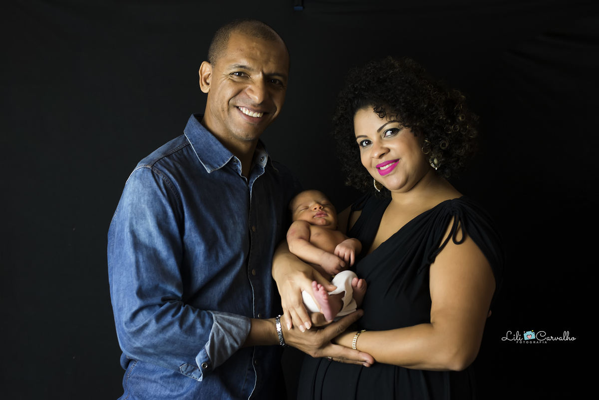 especialista em fotografia newborn maringa lili carvalho foto menino recem nascido foto bebe foto gestante maringa melhor fotografa de maringa familia foto ensaio de familia casais criancas acompanhamento de bebe 