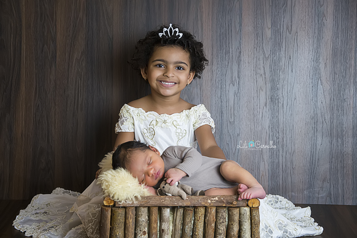 especialista em fotografia newborn maringa lili carvalho foto menino recem nascido foto bebe foto gestante maringa melhor fotografa de maringa familia foto ensaio de familia casais criancas acompanhamento de bebe 