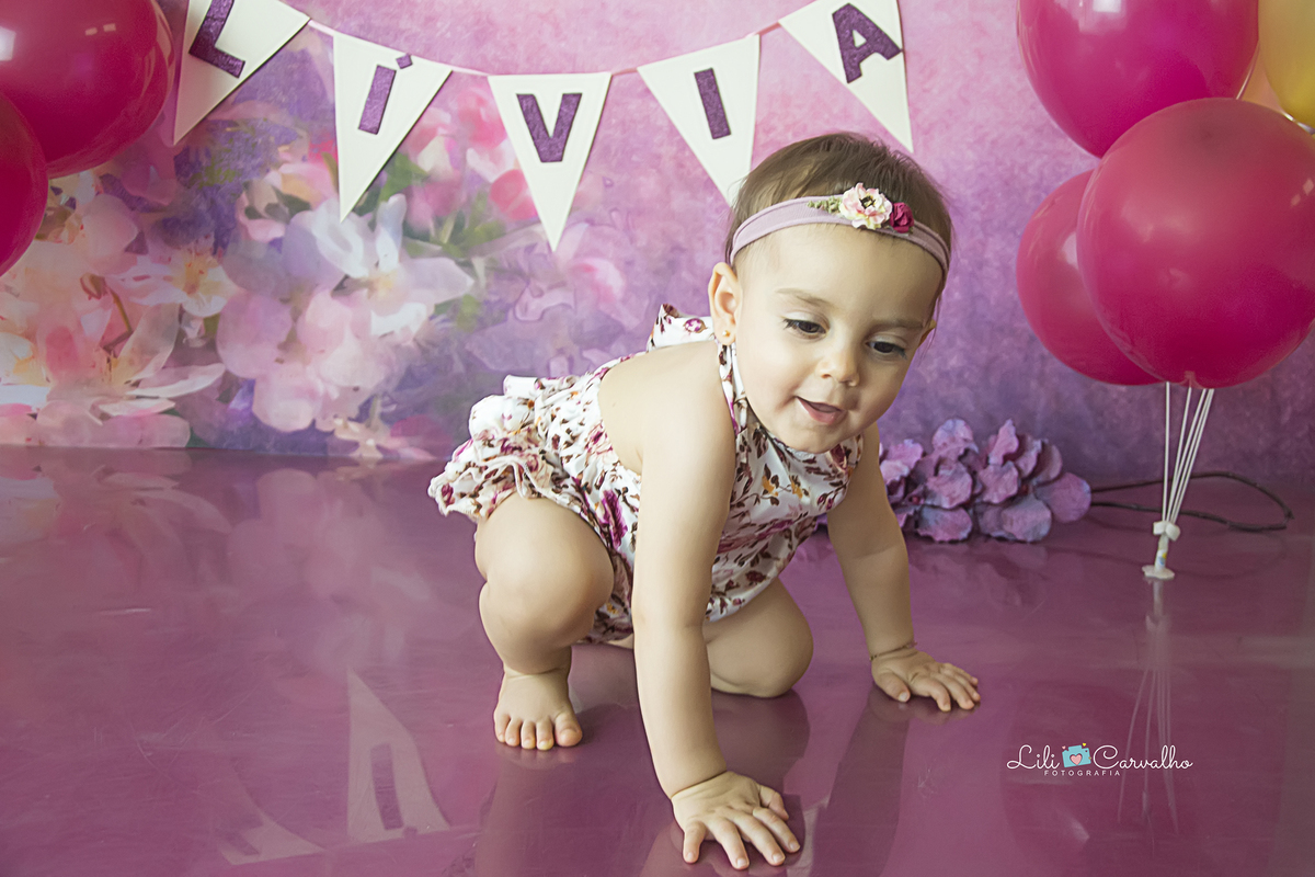 #smashmaringa #fotocombolomaringa #fotoroxa #lilicarvalho #lilifotografia #fotode1aninho #fotomenina #smashthecakemaringa #fotolindabolo #ensaiodemenina #preaniversario 