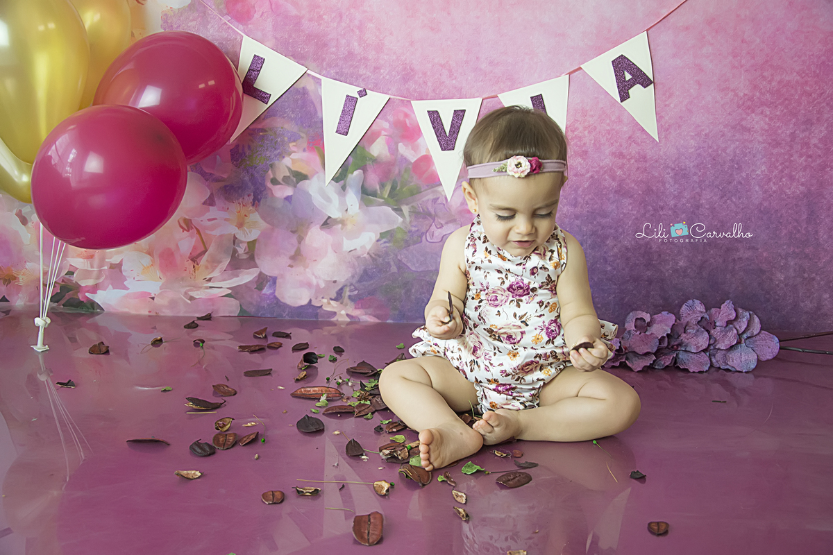 #smashmaringa #fotocombolomaringa #fotoroxa #lilicarvalho #lilifotografia #fotode1aninho #fotomenina #smashthecakemaringa #fotolindabolo #ensaiodemenina #preaniversario 