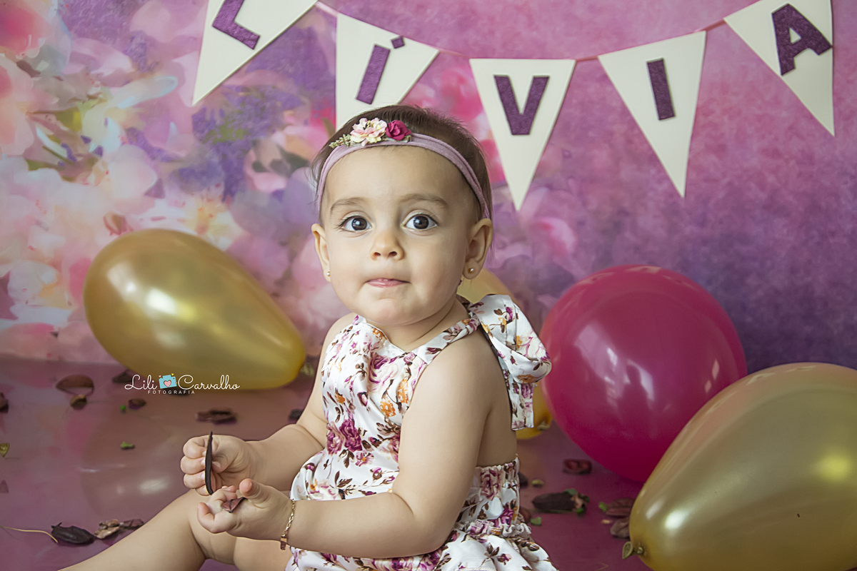 #smashmaringa #fotocombolomaringa #fotoroxa #lilicarvalho #lilifotografia #fotode1aninho #fotomenina #smashthecakemaringa #fotolindabolo #ensaiodemenina #preaniversario 