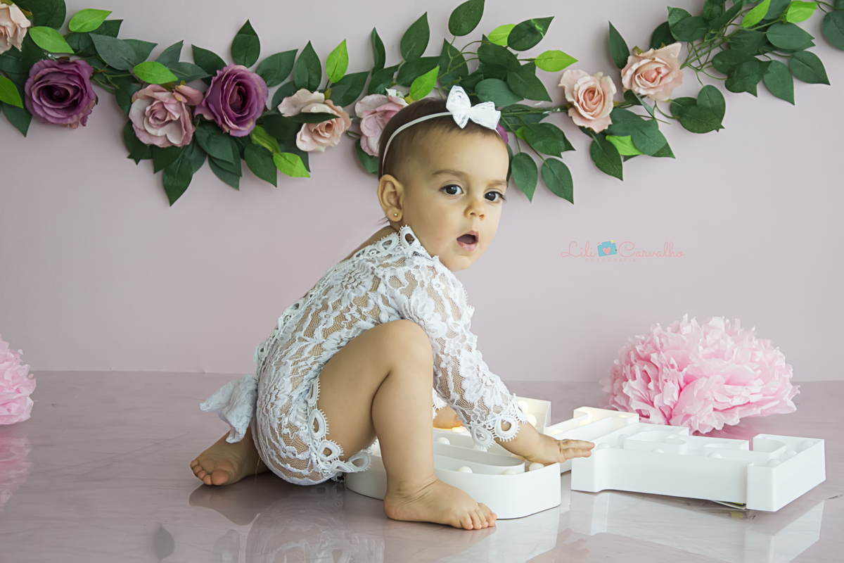 #smashmaringa #fotocombolomaringa #fotoroxa #lilicarvalho #lilifotografia #fotode1aninho #fotomenina #smashthecakemaringa #fotolindabolo #ensaiodemenina #preaniversario 